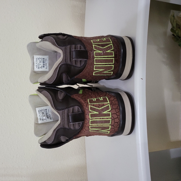 Nike Air Flight High "Dark Cider Volt" - Picture 3 of 6